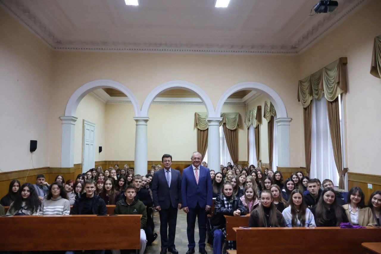 Візит на Факультет Надзвичайного і Повноважного Посла Румунії в Україні