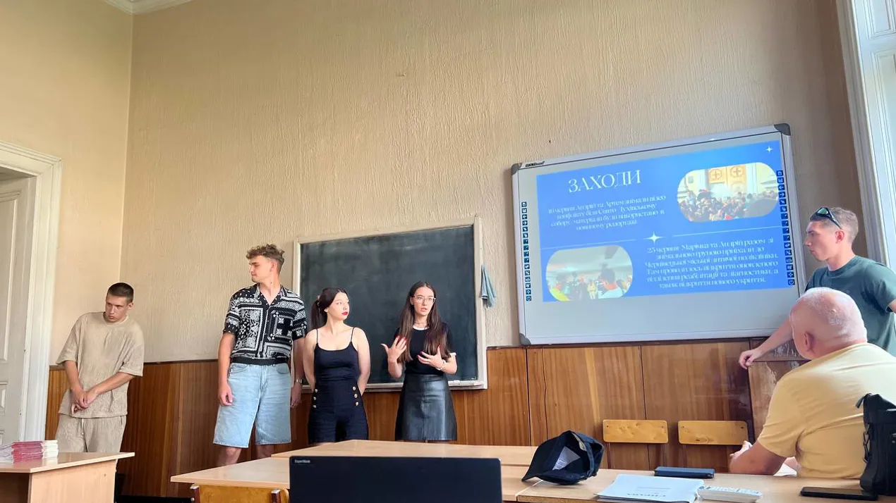 Журналіст чи посадовець? Політологічна практика - можливість зрозуміти власне професійне покликання