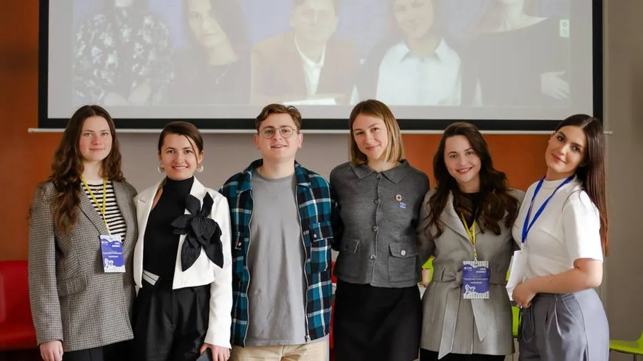 Об’єднані заради змін: молодіжна сила України
