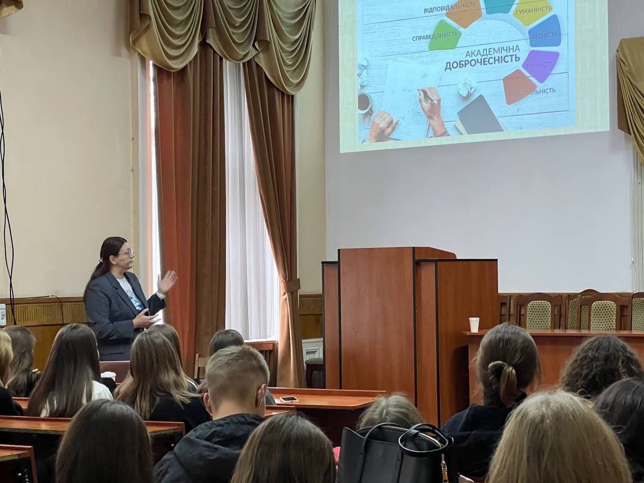 Формуємо та популяризуємо культуру академічної доброчесності